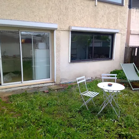 Le Petit Chez-Soi Apartment Bollene Exterior photo